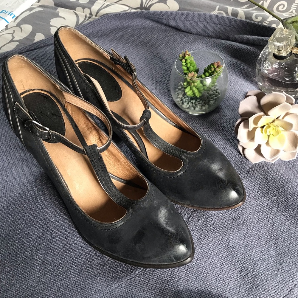 Frye • Distressed Mary Janes